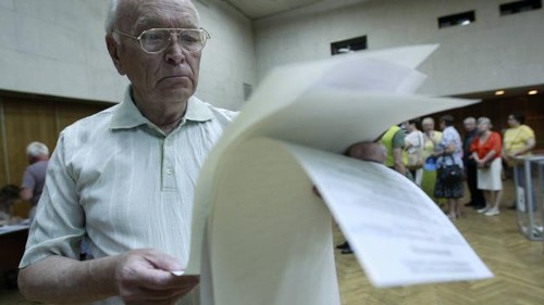 Election présidentielle: les Ukrainiens votent ce dimanche  - ảnh 1